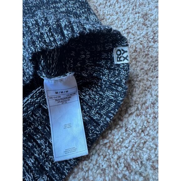 Roxy Sweater Dress, size women's Medium, Black, gray & cream soft sweater - Picture 7 of 10